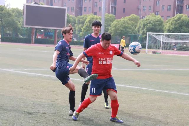 多特蒙德正式签约荷兰中场威尔曼，转会费2150万欧